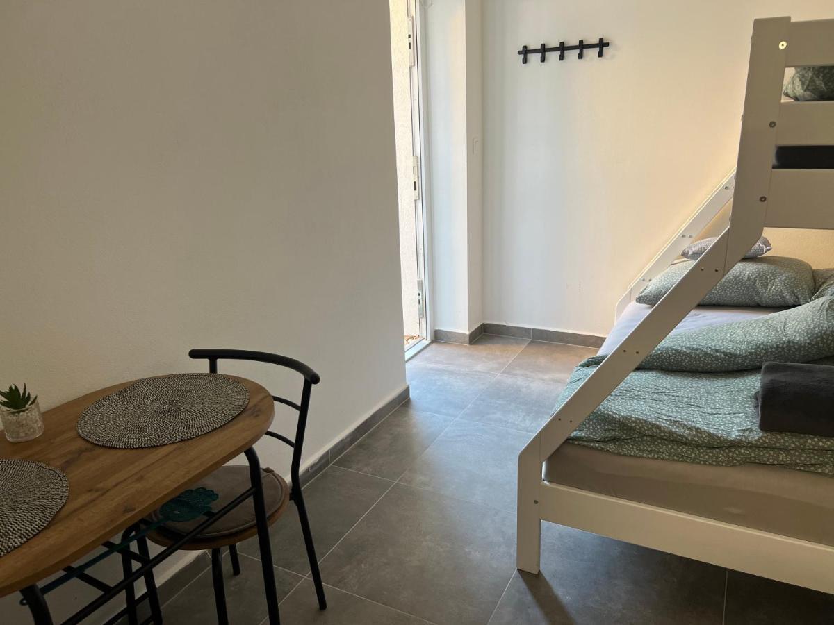 Hobiti Apartman - Bilbo Černá v Pošumaví Extérieur photo